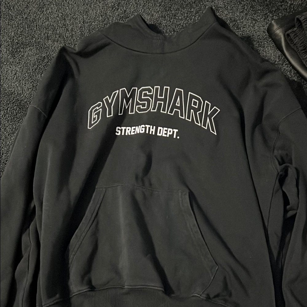 Gymshark Black Sweatshirt